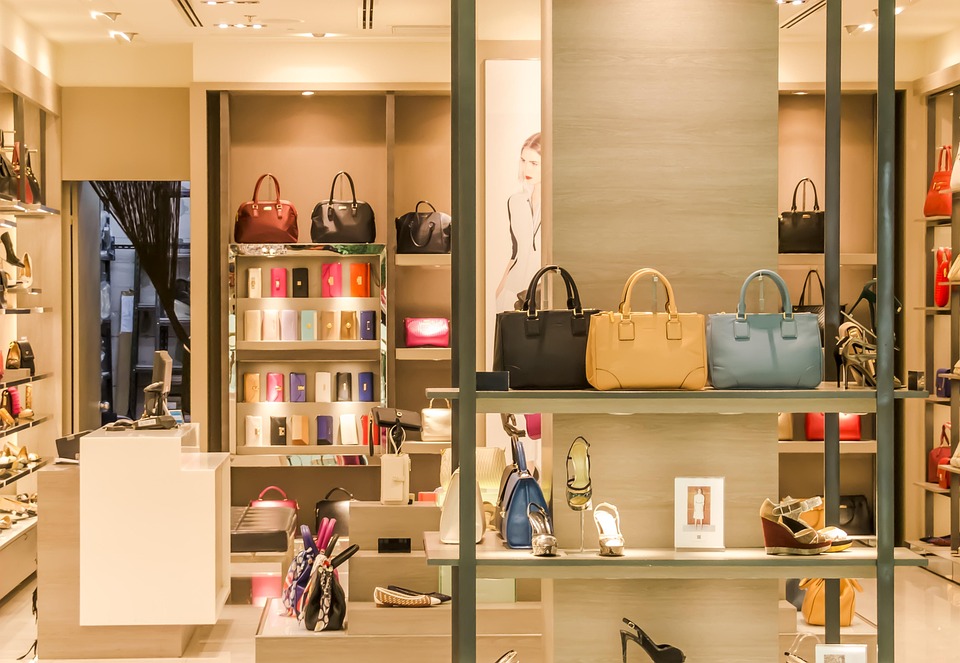 Indulge-in-Opulence-A-Complete-Guide-to-Luxury-Shopping-at.jpg Luxury shopping at Siam Paragon Bangkok