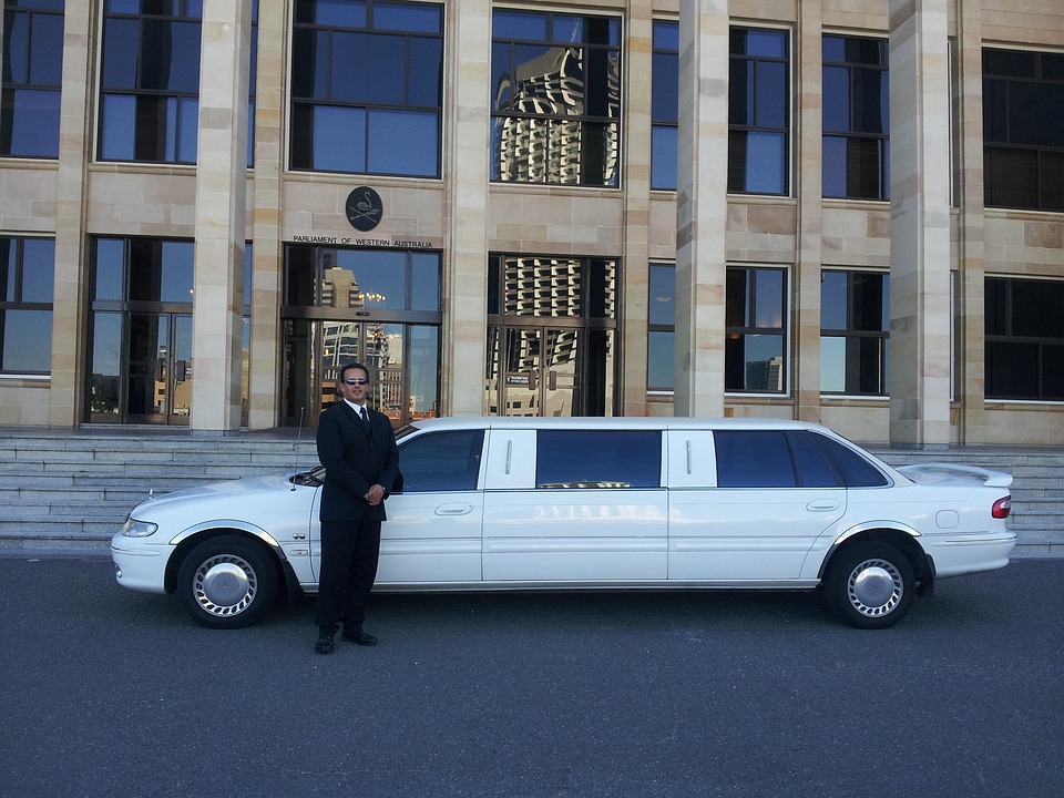 Experience-Unmatched-Elegance-Discover-the-Luxury-of-Suvarnabhumi-Limo-Services.jpg Luxury Suvarnabhumi Limo Service