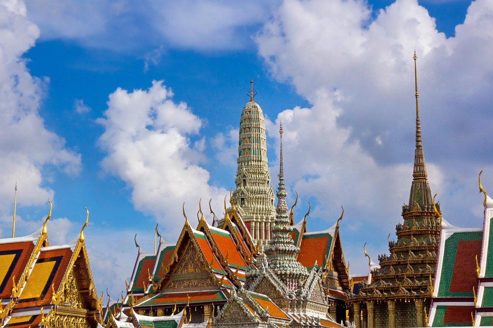 Traveling-Sustainably-in-Bangkok-Essential-Tips-for-Responsible-Tourists.jpg Sustainable travel tips for Bangkok visitors